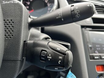 🚗 Peugeot 5008 2.0HDi NAVI KAMERA TAŽNÉ ALU - 10