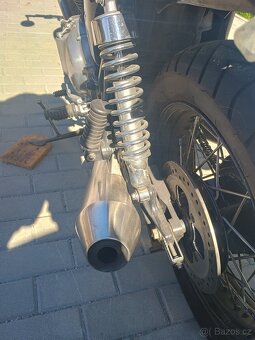 Triumph Bonneville SE Café racer - 10