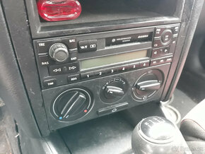 VW GOLF 4 1,8i 92kW AGN 1998 - NA DILY, PEKNY INTERIER - 10