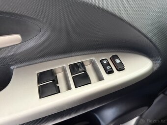Toyota Urban Cruiser 1,3 74 kW,KLIMATIZACE - 10