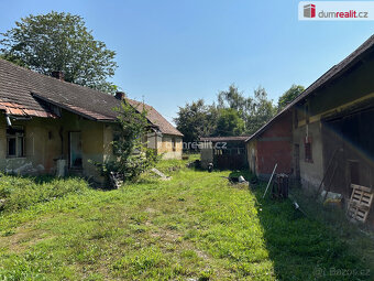 Prodej venkovského stavení - bývalé Zemanské tvrzi v obci Ne - 10