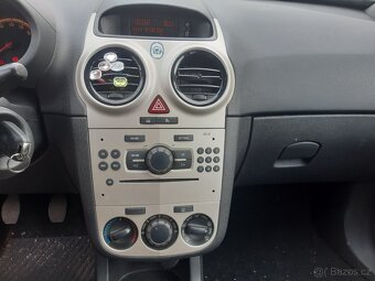 Opel corsa 12 16v - 10