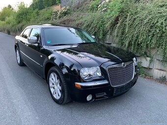 Chrysler 300C 3.0CRD limuzína Signature Series - 10