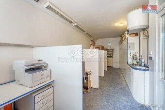 Prodej výrobního objektu, 2100 m², K. Vary, ul. Sokolovská - 10