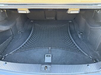 Mercedes-Benz E 220 Bluetec - 10