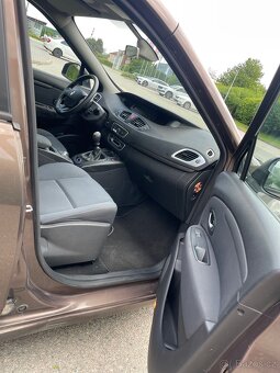 Prodám Renault Scenic 1.5 K9K, rok výroby 2011 - 10