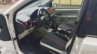 VW UP - 10