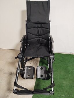 Mechanický invalidní vozík VERMEIREN, Zánovní stav - 10