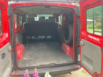 Opel Vivaro long L2H1 1,9CDTI r.v.2006 - 10