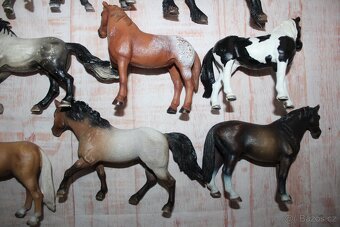 Figurky koní Schleich 2 - 10
