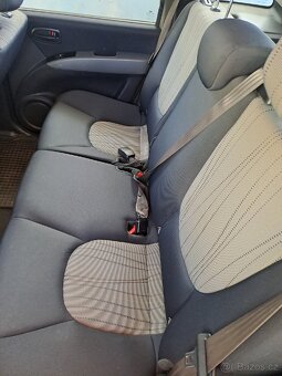 Hyundai matrix 1.6i - 10