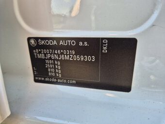 Škoda Fabia, 1.0 TSI, Style, DPH - 10