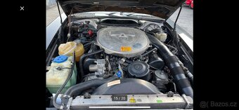 Mercedes SL 560 R107 W107 - 10