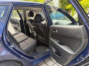 Hyundai i30 1.6. 92,7kw 2011 - 10