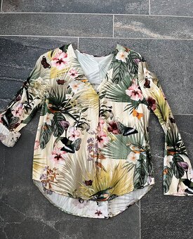 50 kusů balík oblečení - 10