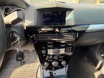 Opel astra H 1,9CDTI - 10