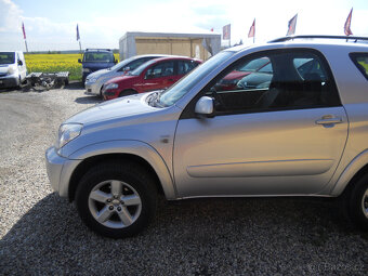 Toyota Rav4 2.0 VVT-i 4x4 110Kw Výhřev sedaček - 10