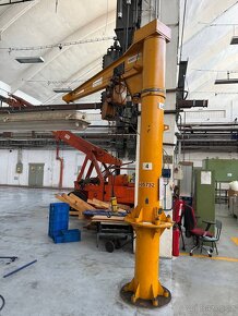 Sloupový otočný jeřáb 250 kg - více ks - 10