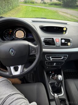 Renault Mégane III 1.5 DCI - 10
