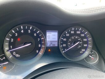 Infiniti M56XS - 10
