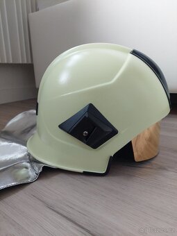 Hasičská přilba - 10
