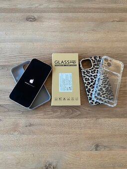 Apple iPhone 13 128 gb-baterie 93% - 10