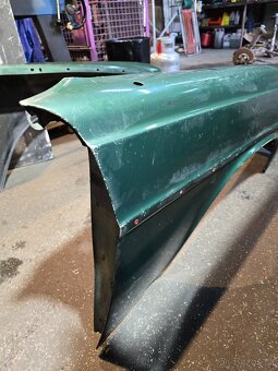 MERCEDES W108 W109 PŘEDNÍ BLATNÍKY PRAVÝ LEVÝ - 10