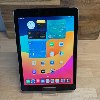 iPad 6 Wi-Fi + Cellular 32GB, 2018, černý (12 měsíců záruka) - 10