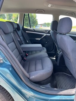 Škoda Octavia 2 Combi 1.6 MPI - 10