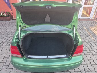 Volkswagen Bora 1.6i 77 kW - 10