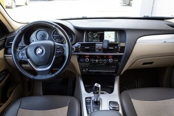 BMW X3 xDrive20d Advantage A/T - 10