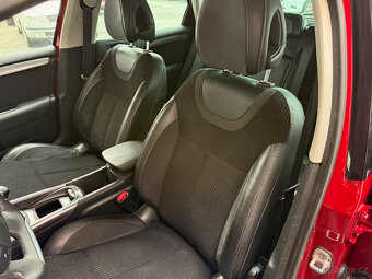 Citroën C4 1.6i Exclusive,po servisu,2x kola - 10