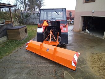 Traktorová radlice na sníh s gumovým břitem - 10