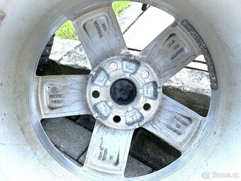 Alu sada VW Group 5x112 R16 205/60 R16 zimní pneu GOODYEAR - 10