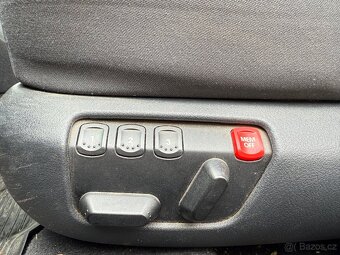ŠKODA OCTAVIA 1/FL 1.9 TDI ASZ XENON PAMĚTI TAŽNÉ ŠÍBR ALU - 10