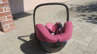 Britax Romer Baby-Safe i-Size se základnou - 10
