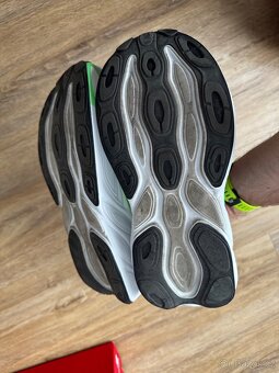 Zánovní boty New Balance Fresh Foam V5 - vel.44 (1x na sobě) - 10