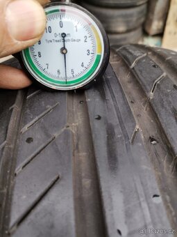 235/45/19 letni pneu CONTINENTAL a BRIDGESTONE 235 45 19 - 10