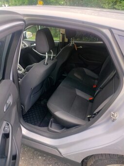 Ford Focus 1.6 benzín 77kw - 10