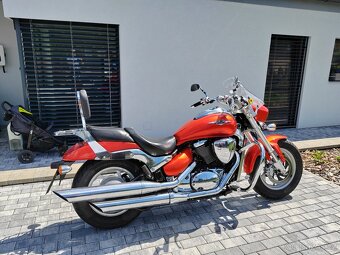 Suzuki m 800 Intruder - 10