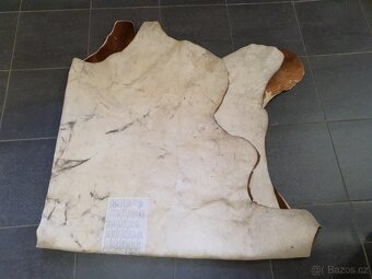 pravá kůže, hovězí kožešina, IKEA, 208cm - 10