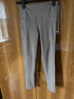 Různé dámské dziny, leginy - 10