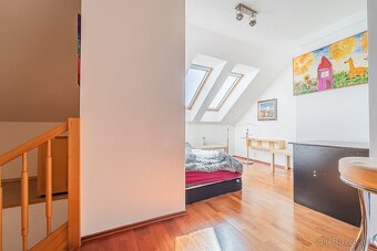 Prodej mezonetu 2+1, 87,8 m²/terasa+balkón, České Budějovice - 10