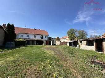 Prodej rohovoého domu - kombinace podnikání a bydlení ( 947 - 10