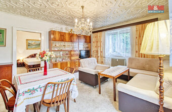 Prodej bytu 2+1, 77 m², Ostrov, ul. Komenského - 10