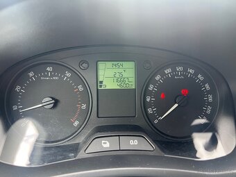Škoda Roomster Active 1,4TSI 63kW - 10