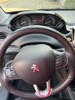 Peugeot 208 1.6 HDI - 10