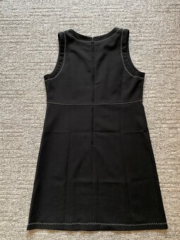 Nové dámské pouzdrové šaty Six Friends - 10