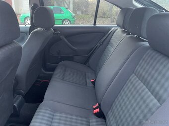 Octavia 1 Tour 1.6 MPI 75kw - 10