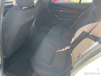 Mazda 3 G122Plus sedan - 10